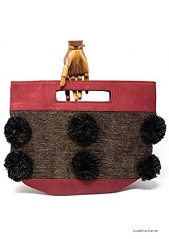 Hand-woven in Chiapas backstrap wool loom and cowhide natural leather clutch.
